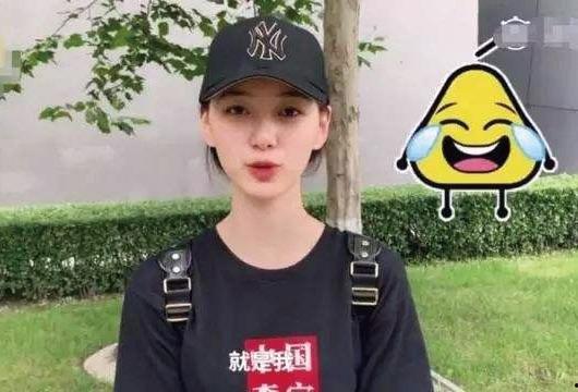 龚俊爆料女友视频大全最新,女友视频大揭秘，甜蜜瞬间曝光！”