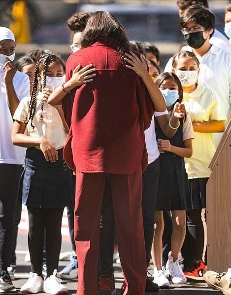 梅根爆料行礼视频大全集,揭秘王室礼仪背后的真相